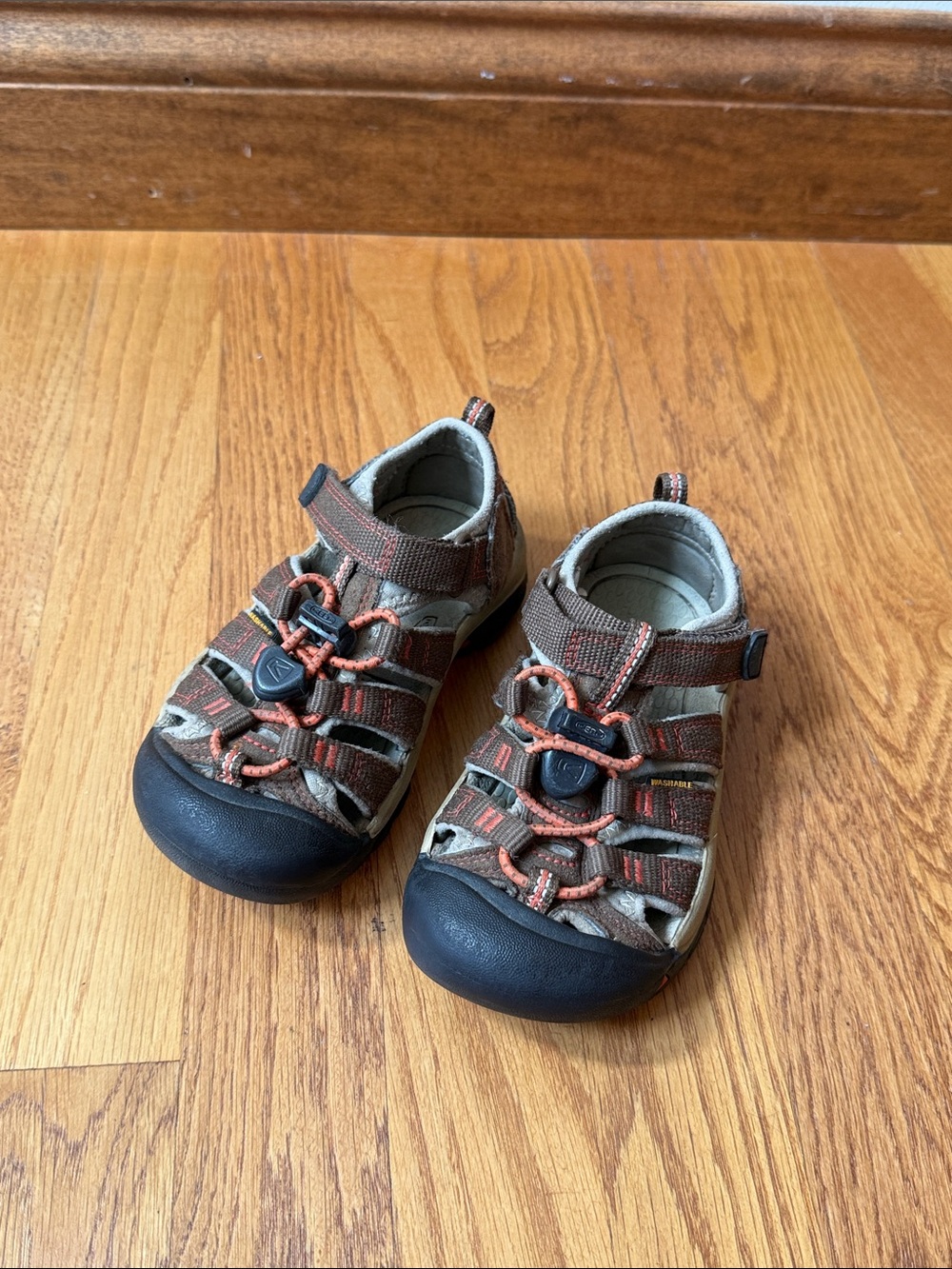 Keen Newport Outdoor Hiking Sandals Waterproof Brown Boys Kids Toddler Size 10